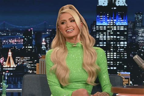 Paris Hilton Laughs off Wardrobe Malfunction on ‘Tonight Show’